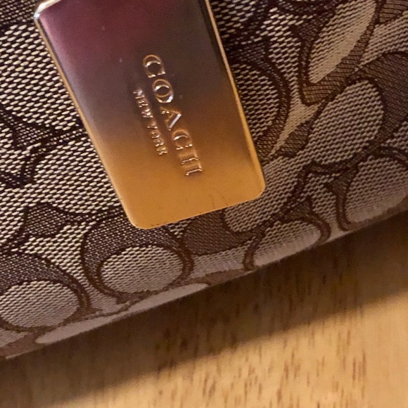 Authentic coach purse - Picture 6 of 8